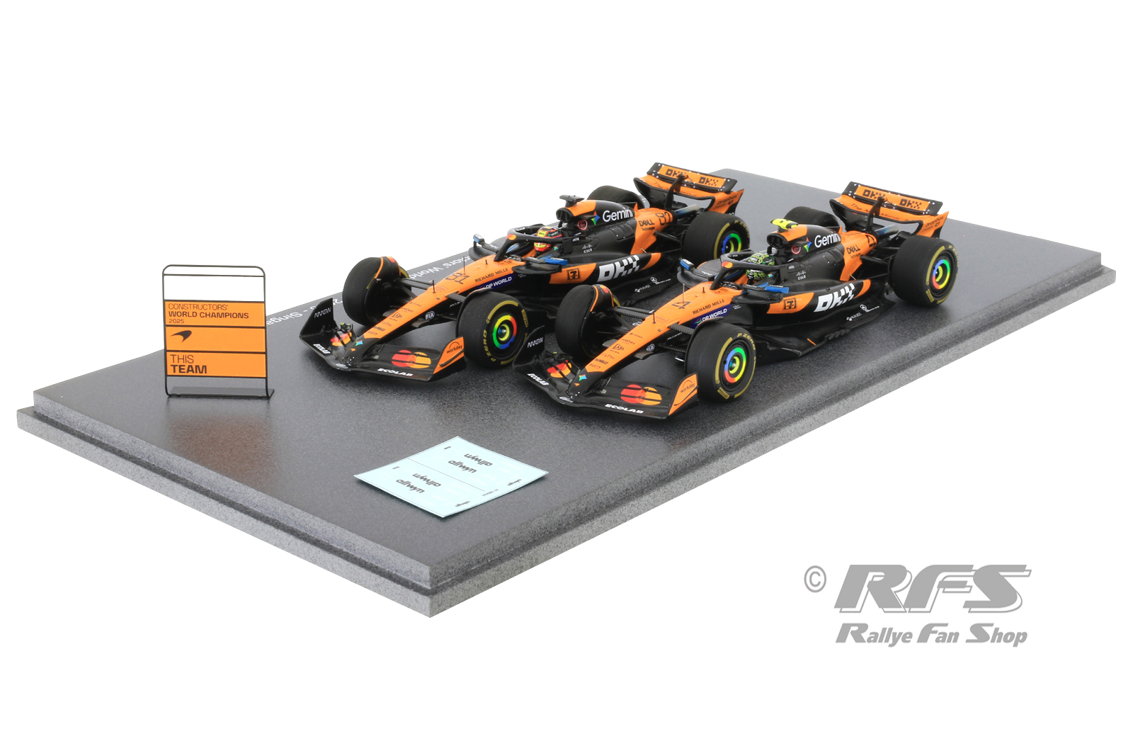 McLaren MCL39 - Lando Norris / Oscar Piastri